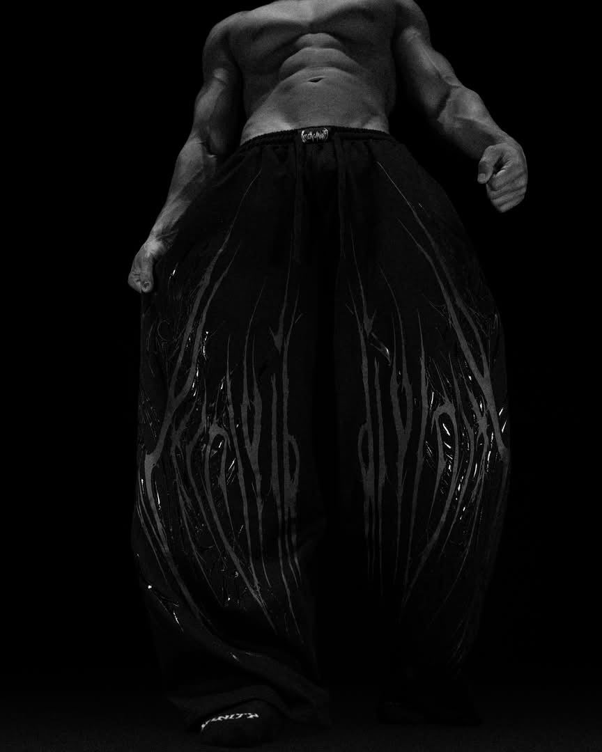 Venom Texture Symbiote Banana sweatpants [VOID BLACK]